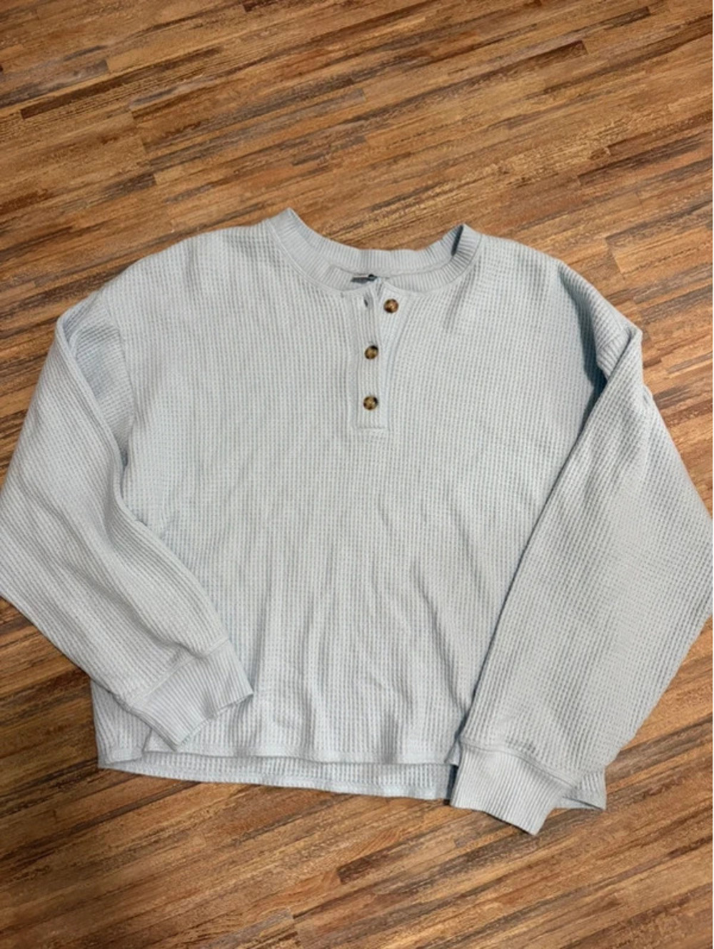 Old Navy baby blue waffle long sleeve size XL tall